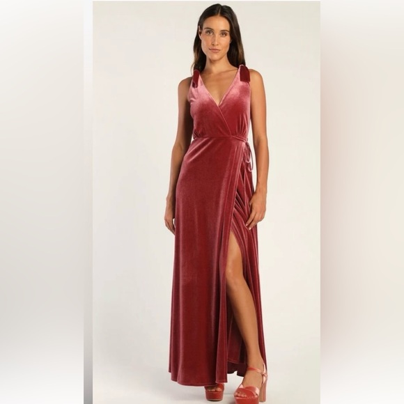 NWT Lulu's Deep Dusty Rose Velvet Maxi Wrap‎ Dress, size L - Picture 1 of 13